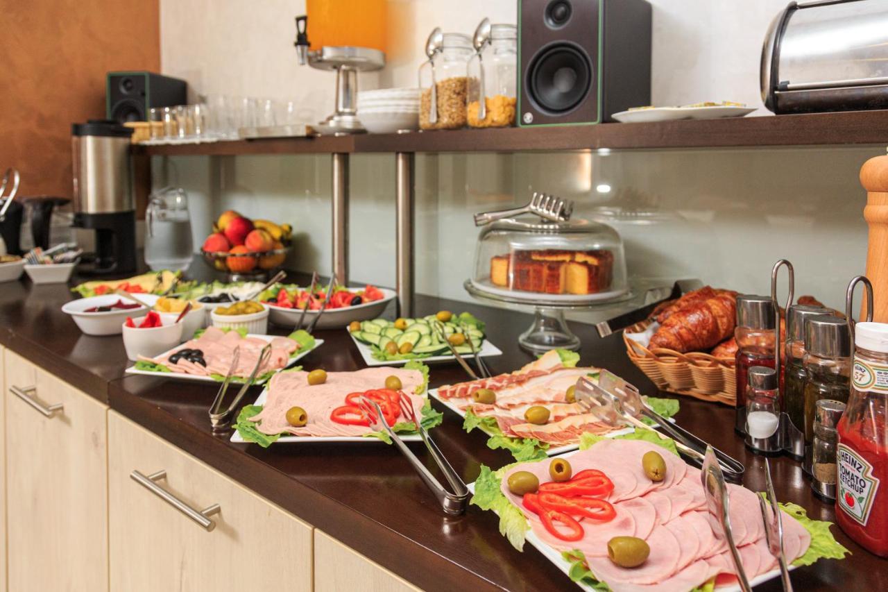 Hotel Maksim Herceg Novi Ngoại thất bức ảnh