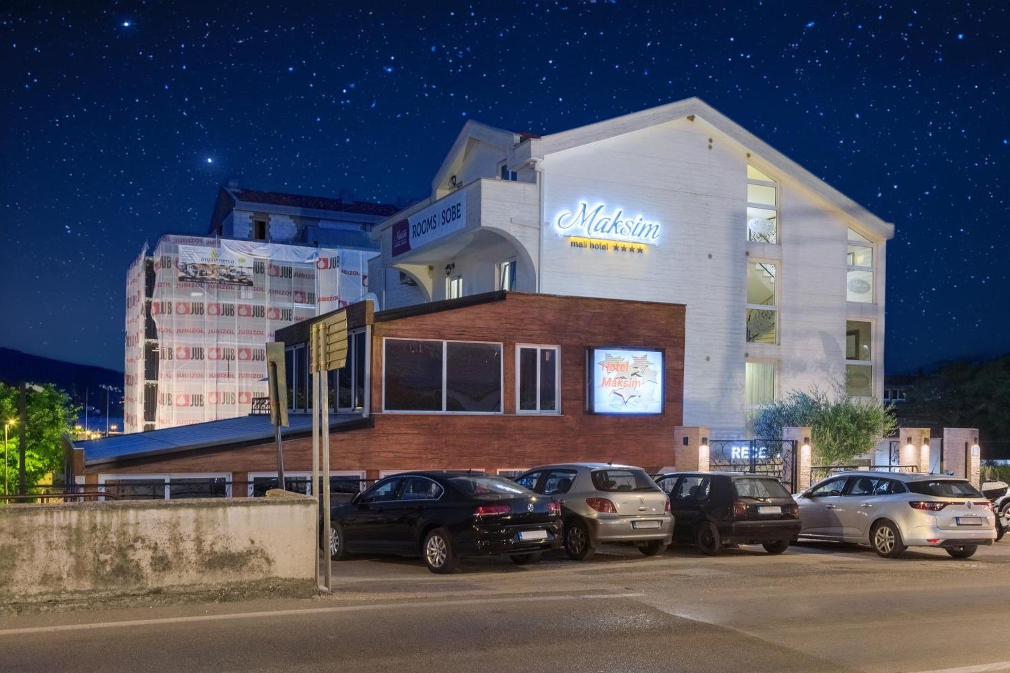 Hotel Maksim Herceg Novi Ngoại thất bức ảnh