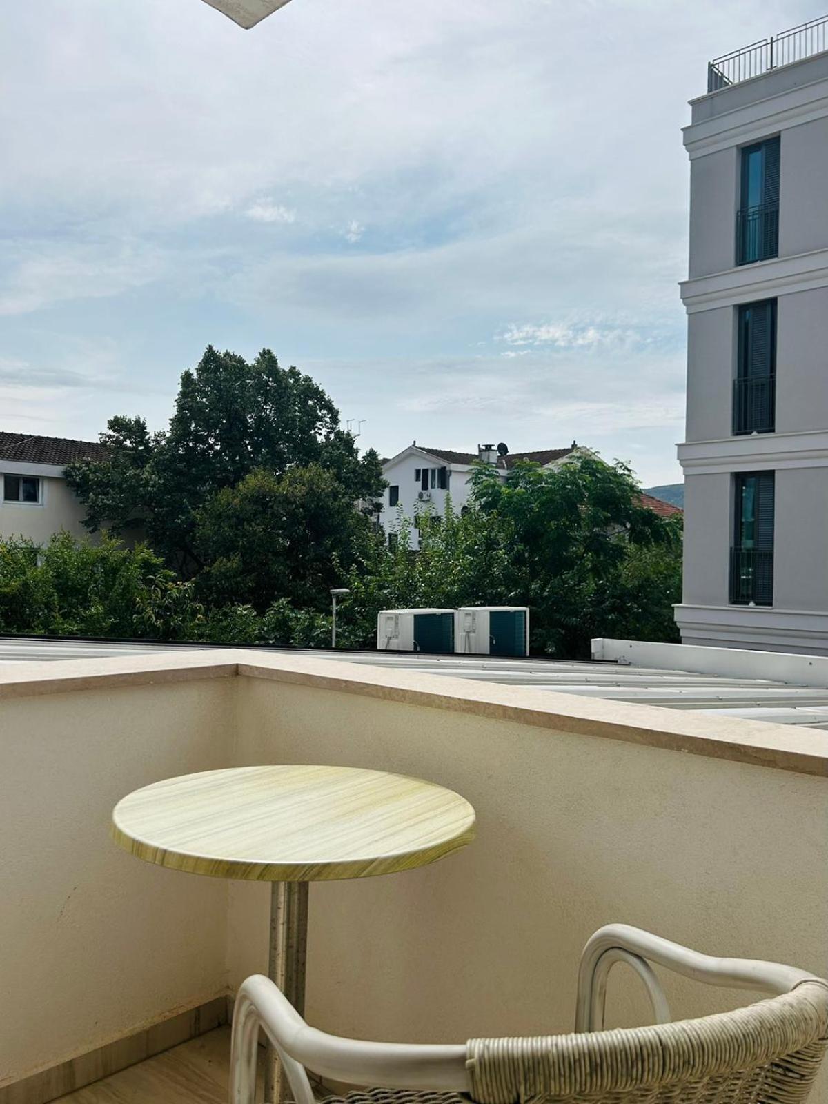 Hotel Maksim Herceg Novi Ngoại thất bức ảnh