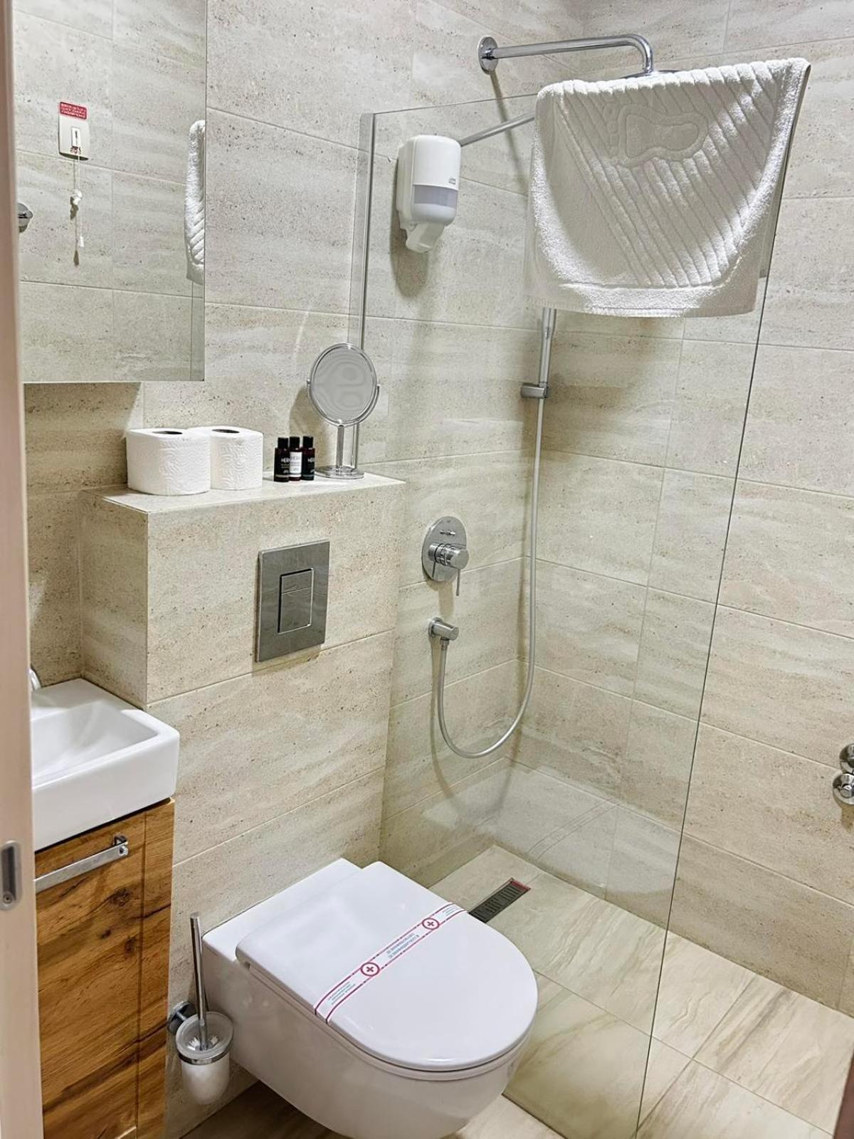Hotel Maksim Herceg Novi Ngoại thất bức ảnh
